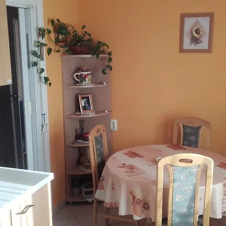 Apartment Moni